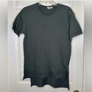 Woman ANTHROPOLOGIE THREE FEATHERS green S/s Layered Hem Shirt Top Sz Small EUC